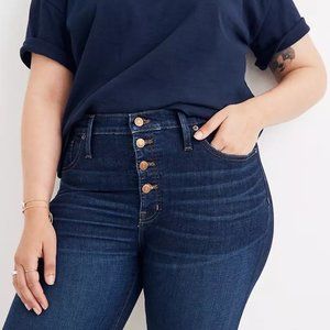 Madewell 9" Mid-Rise Skinny Jeans in Hayes Wash: Button-Front Edition
